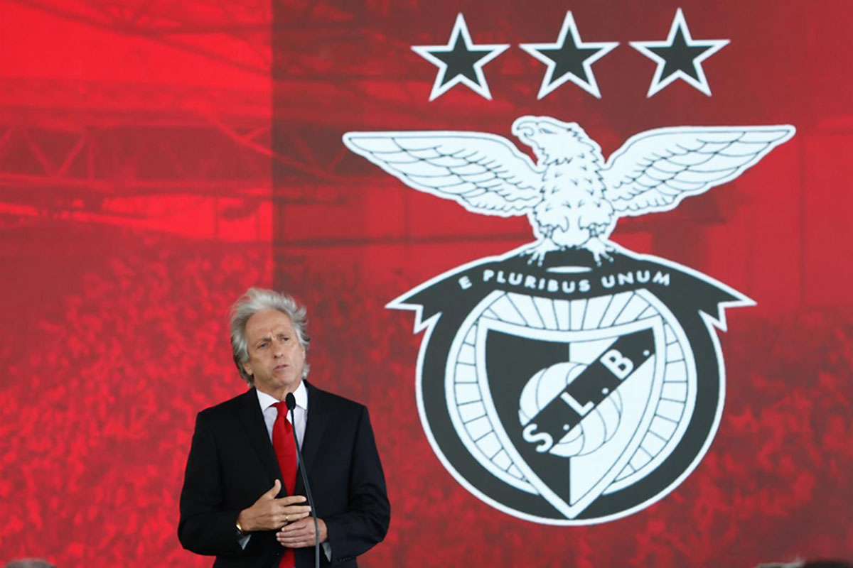 Jesus quer colocar o Benfica a jogar o triplo